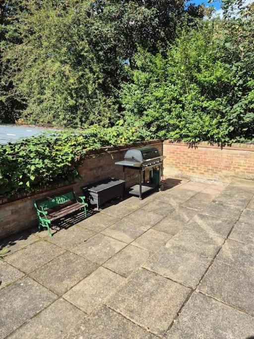 Large 4 Bedroom House On The River Wensum Sleeps 13 Norwich Bagian luar foto