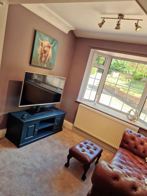 Large 4 Bedroom House On The River Wensum Sleeps 13 Norwich Bagian luar foto