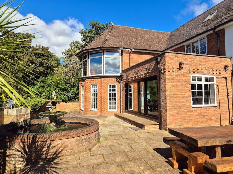 Large 4 Bedroom House On The River Wensum Sleeps 13 Norwich Bagian luar foto